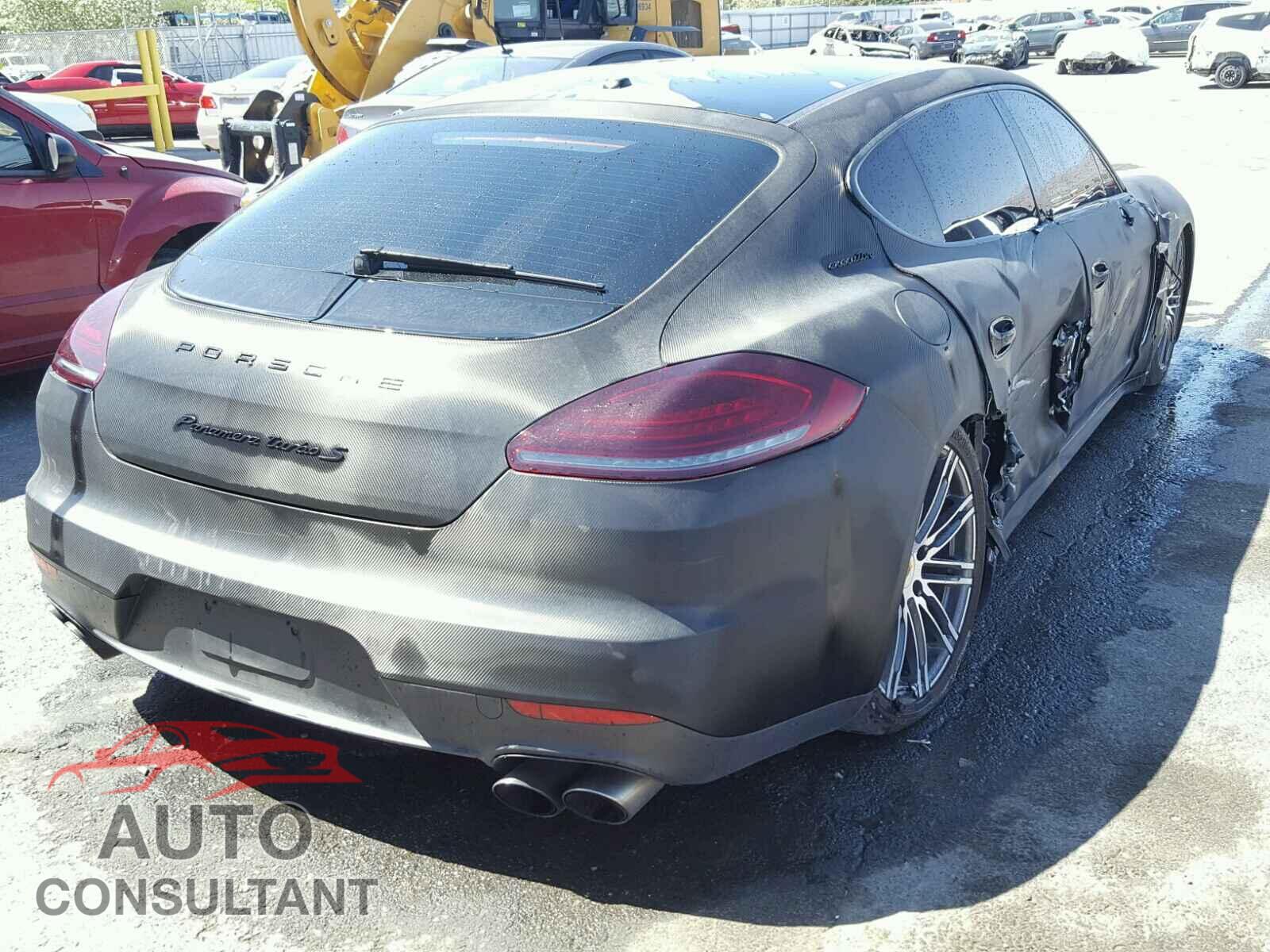 PORSCHE PANAMERA 2015 - WP0BC2A72FL075054