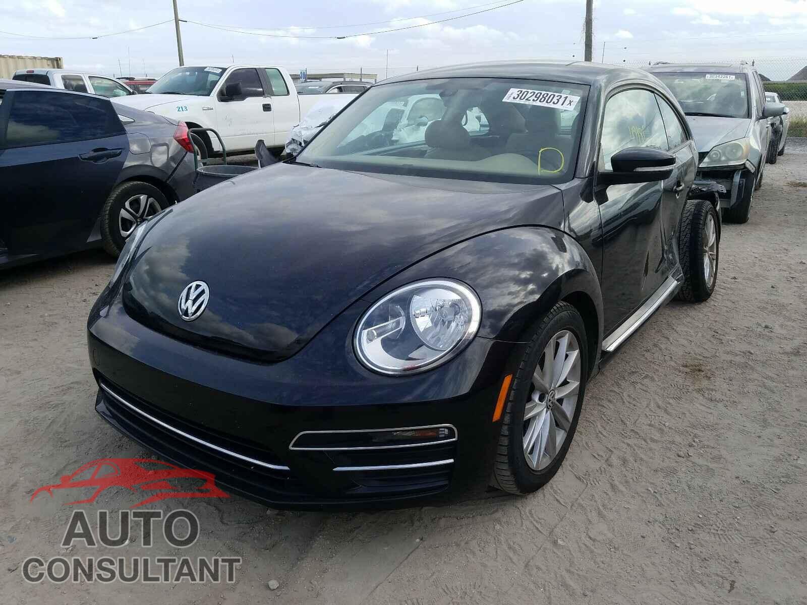 VOLKSWAGEN BEETLE 2017 - 3VWJ17AT7HM610437