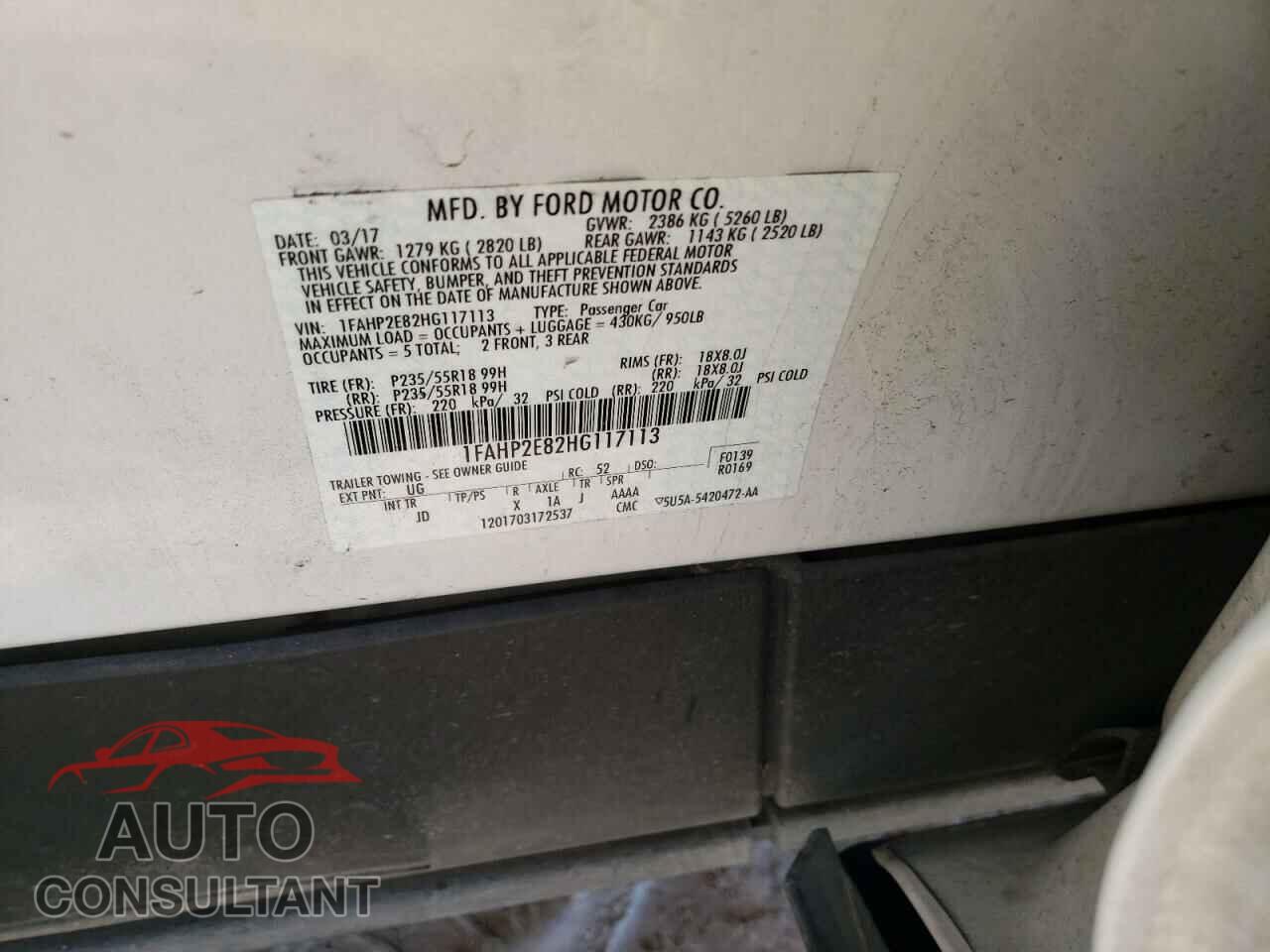 FORD TAURUS 2017 - 1FAHP2E82HG117113