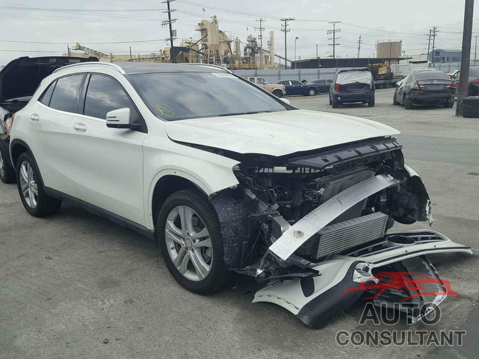 MERCEDES-BENZ GLK250 2017 - WDCTG4EB1HJ294115