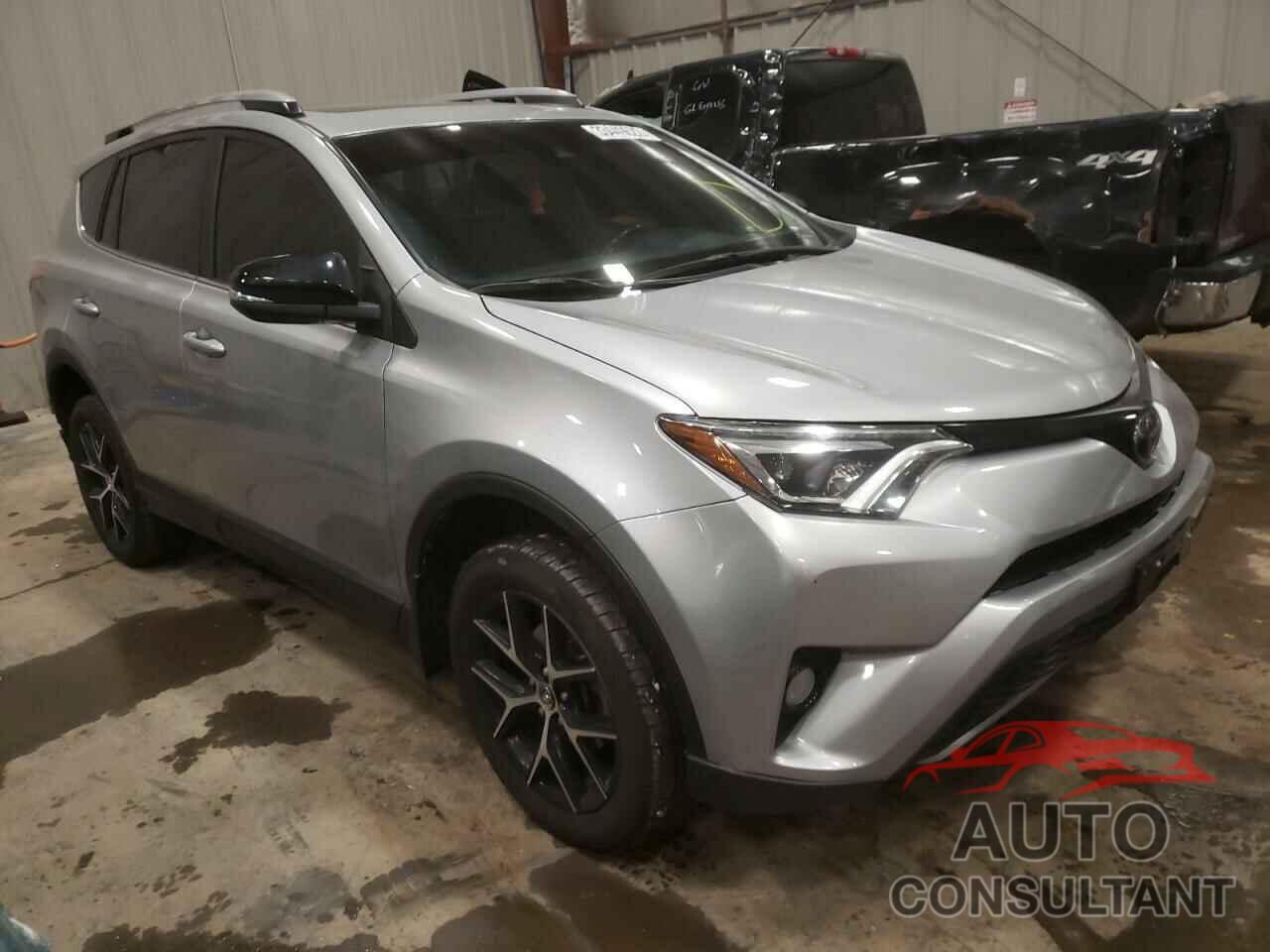 TOYOTA RAV4 2018 - JTMJFREV2JJ195946