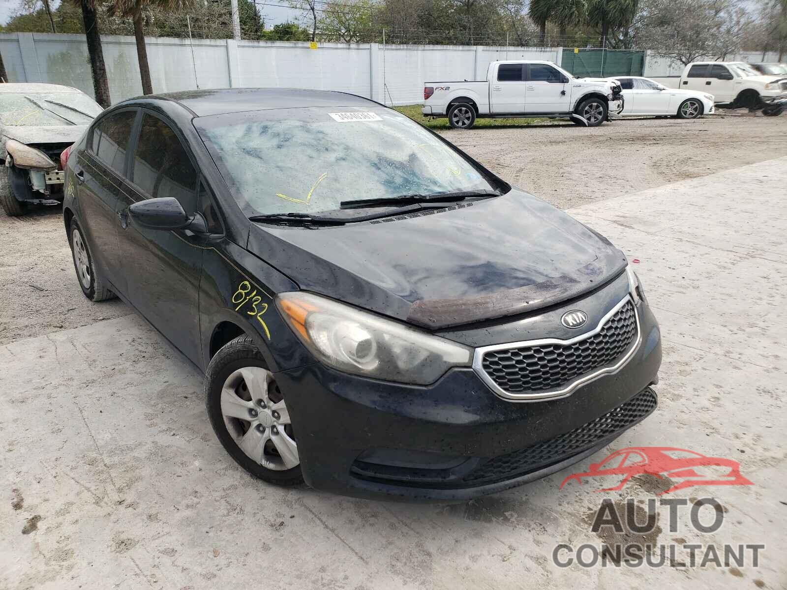 KIA FORTE 2016 - KNAFK4A61G5487833