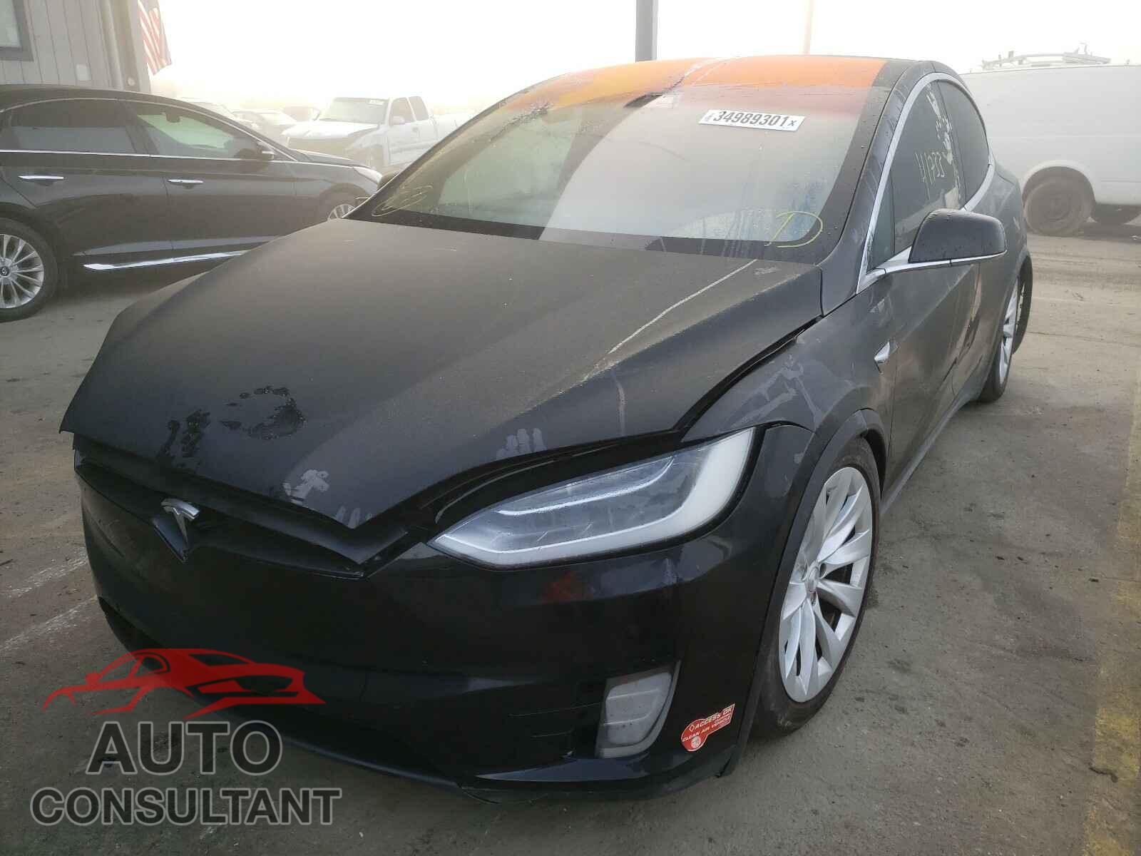 TESLA MODEL X 2017 - 5YJXCBE20HF053712