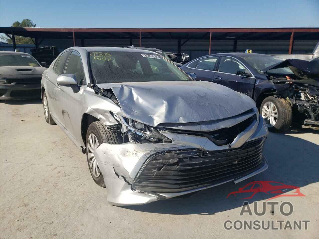 TOYOTA CAMRY 2018 - 4T1B11HK2JU072728