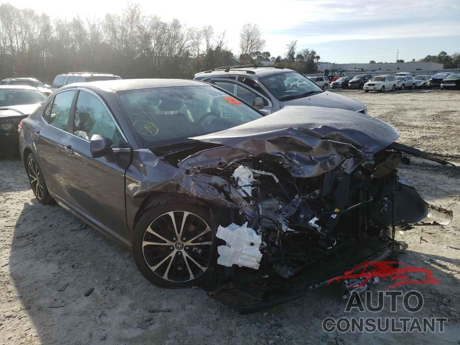 TOYOTA CAMRY 2020 - 4T1G11AK5LU370743