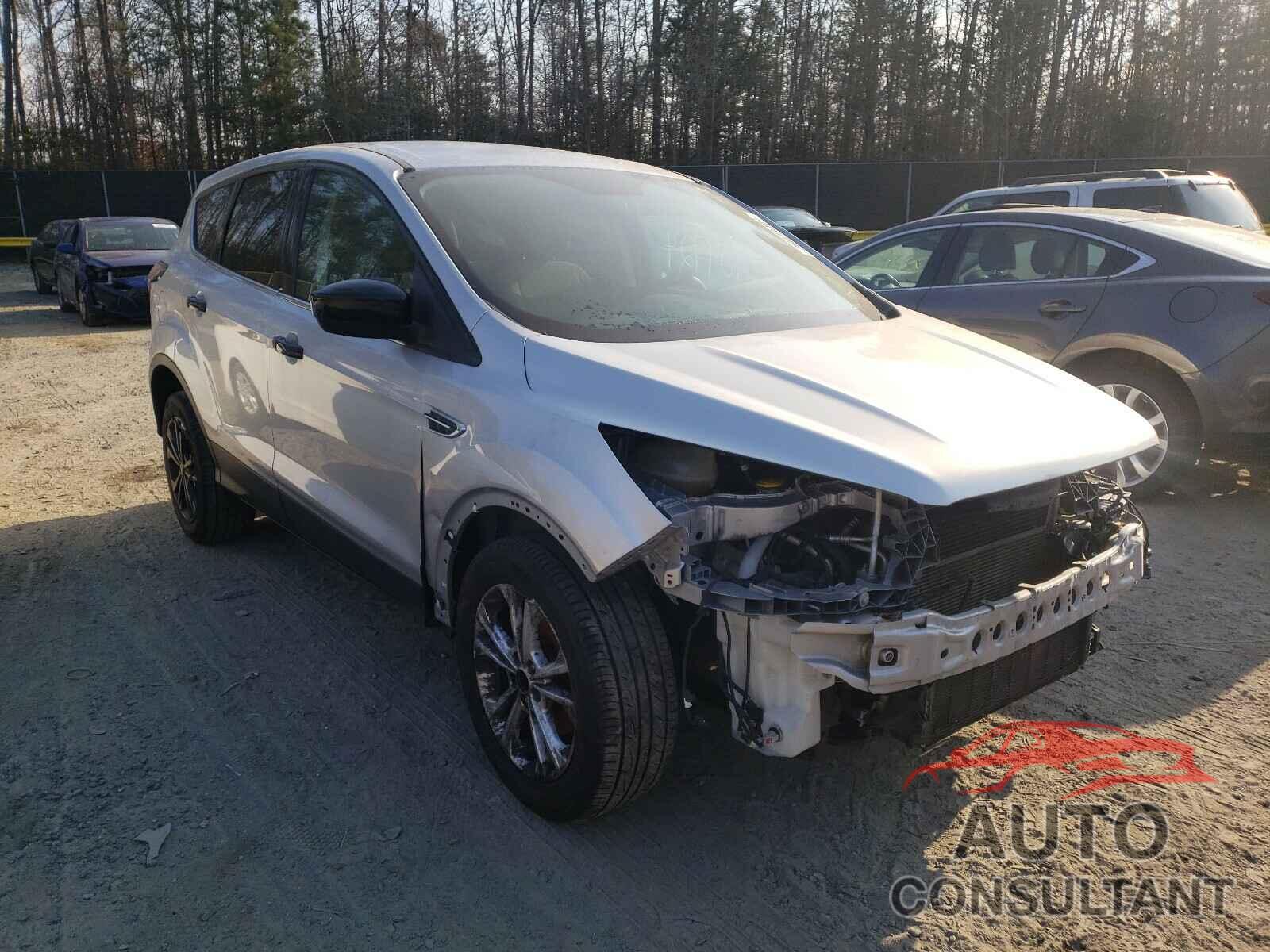 FORD ESCAPE 2017 - 1FMCU0GD6HUA40481