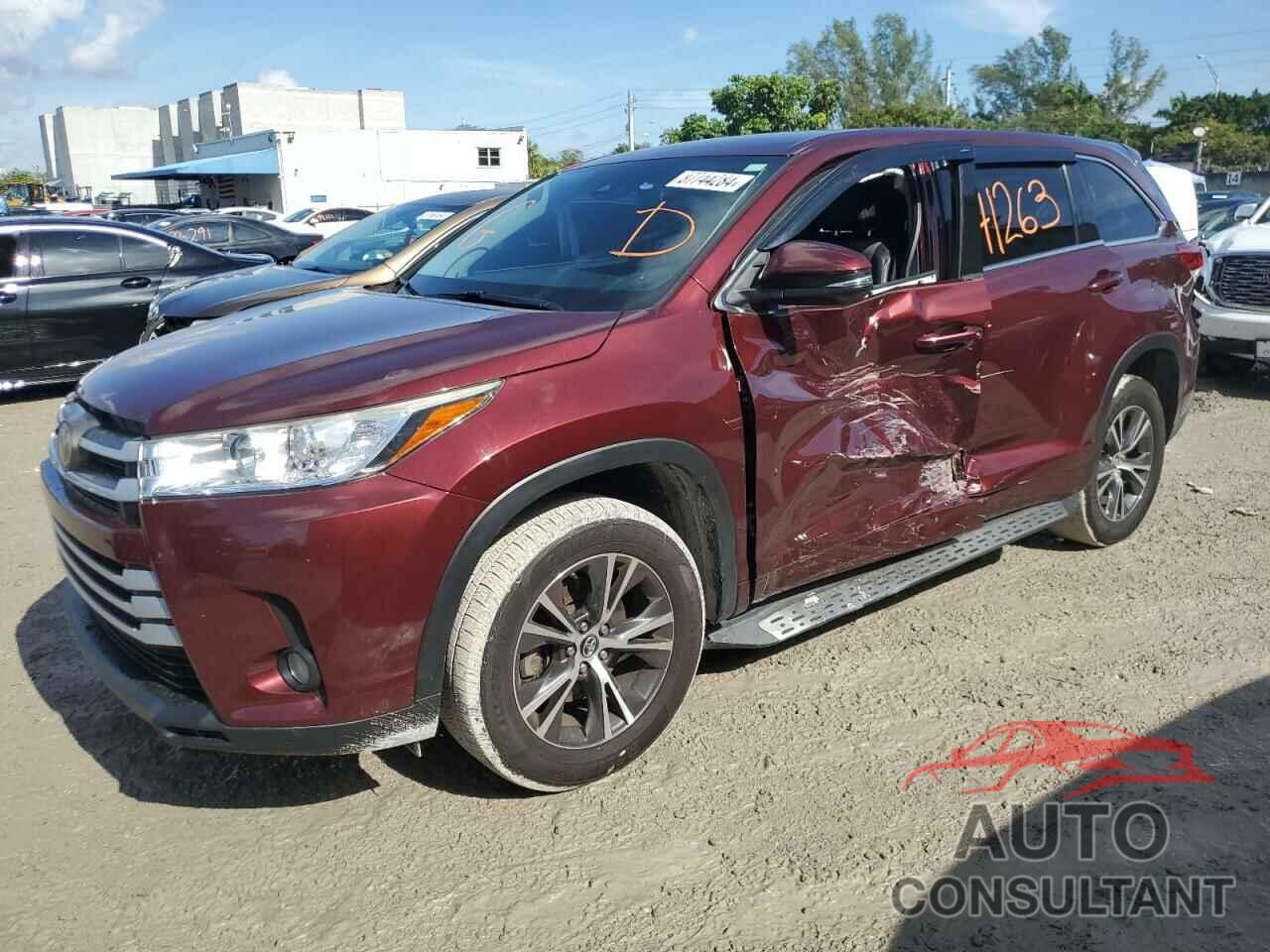 TOYOTA HIGHLANDER 2017 - 5TDZZRFH8HS212264