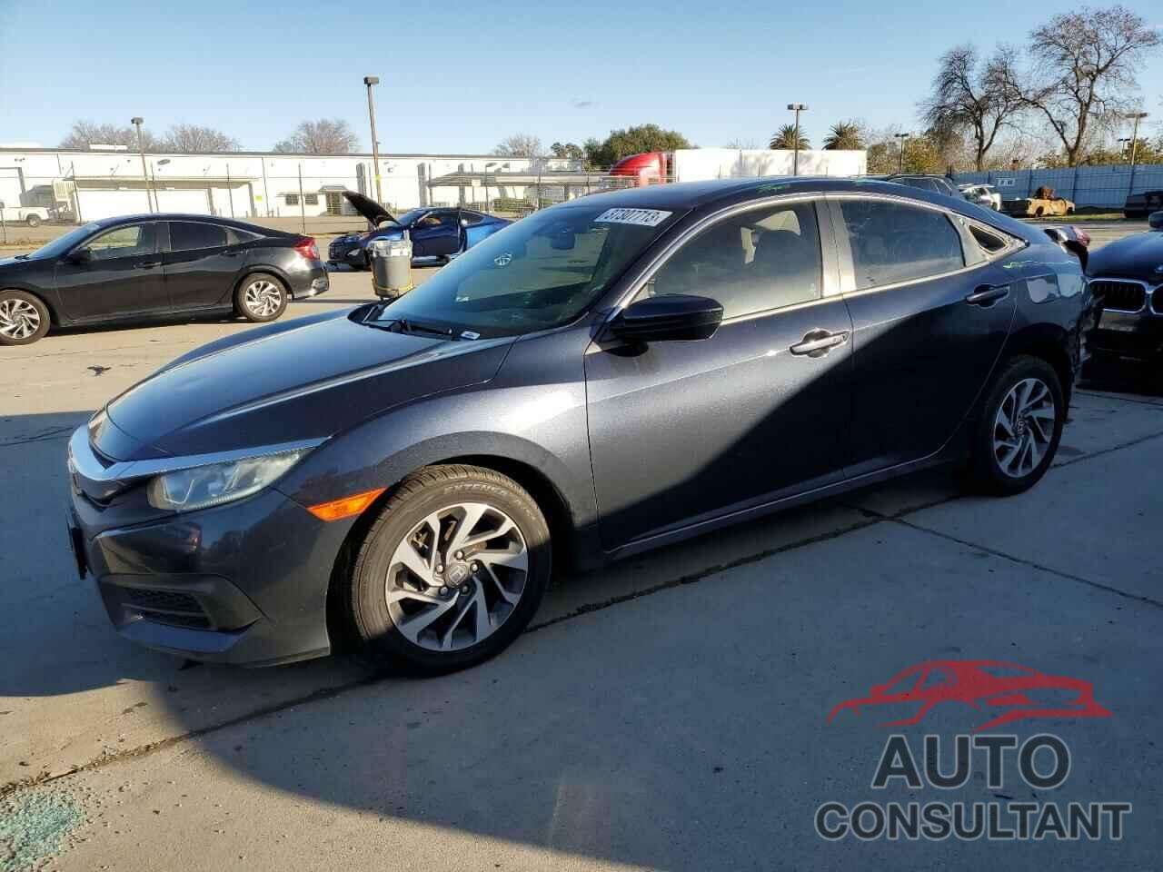 HONDA CIVIC 2018 - 19XFC2F77JE204739