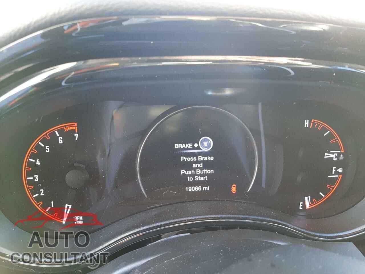 DODGE DURANGO 2022 - 1C4RDJAG9NC103744