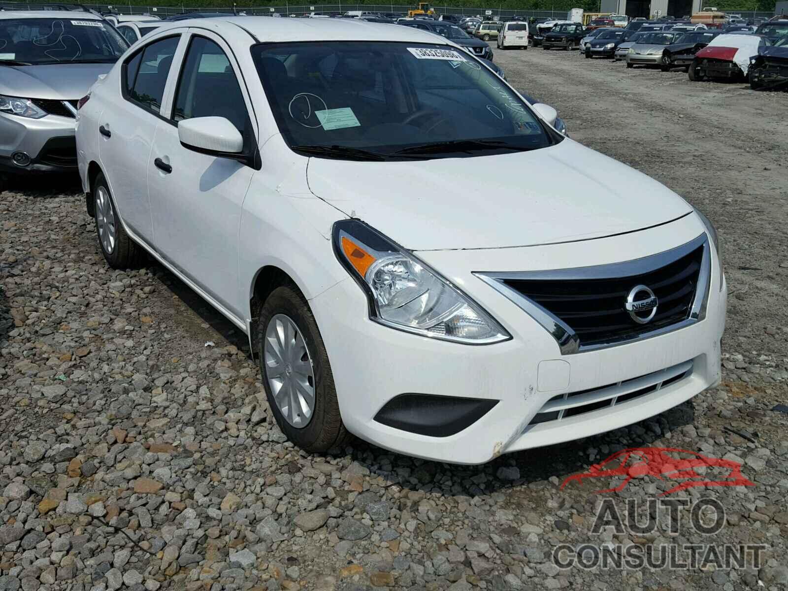 NISSAN VERSA 2018 - 3N1CN7AP3JL828554