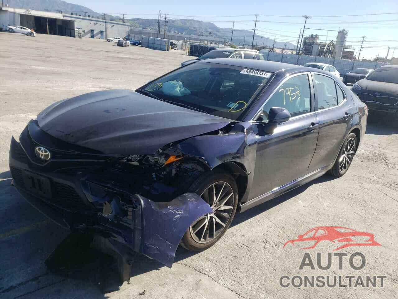 TOYOTA CAMRY 2022 - 4T1G11AK5NU692155