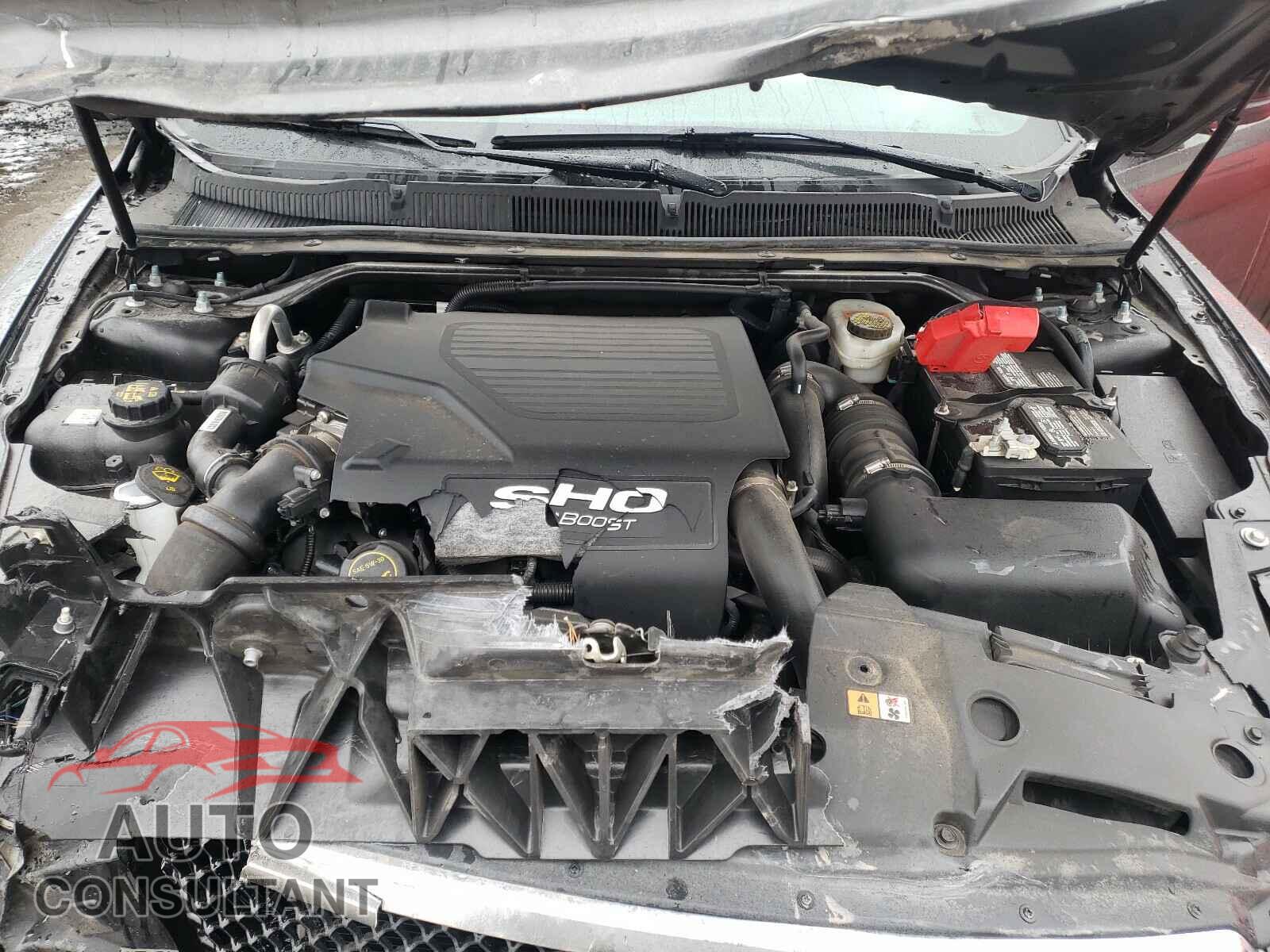 FORD TAURUS 2017 - 1FAHP2KT4HG118076