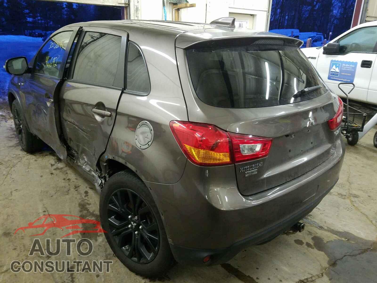 MITSUBISHI OUTLANDER 2017 - JA4AR3AUXHZ056946