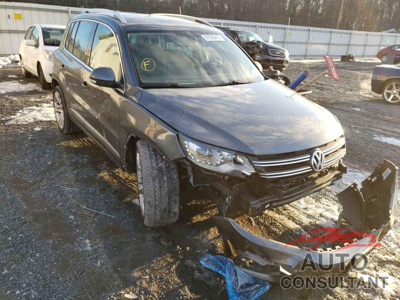 VOLKSWAGEN TIGUAN 2016 - WVGBV7AX2GW522193