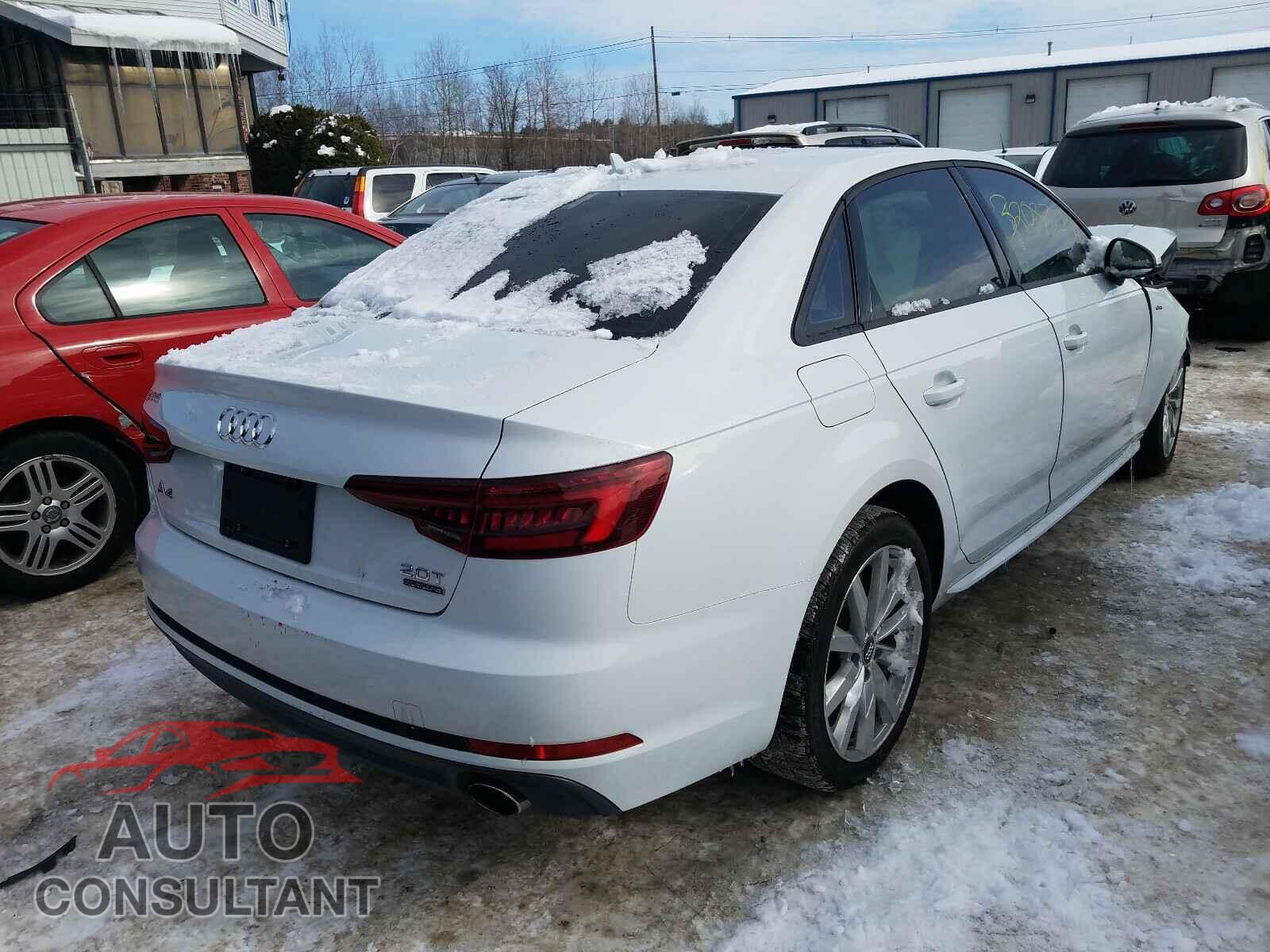AUDI A4 2018 - WAUDNAF42JA010444