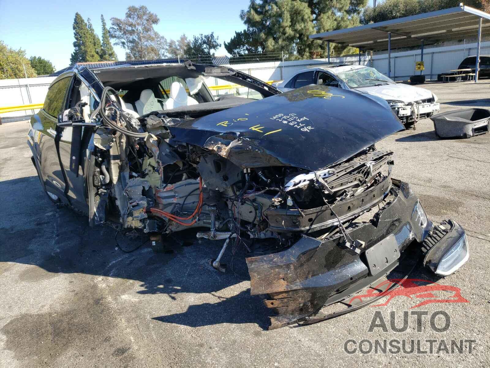 TESLA MODEL X 2017 - 5YJXCDE22HF078235