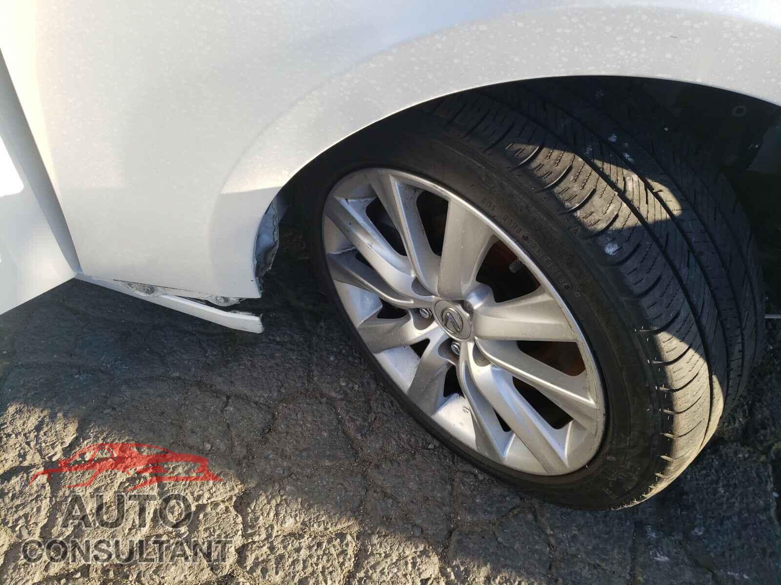 LEXUS IS 2016 - JTHBA1D20G5004150