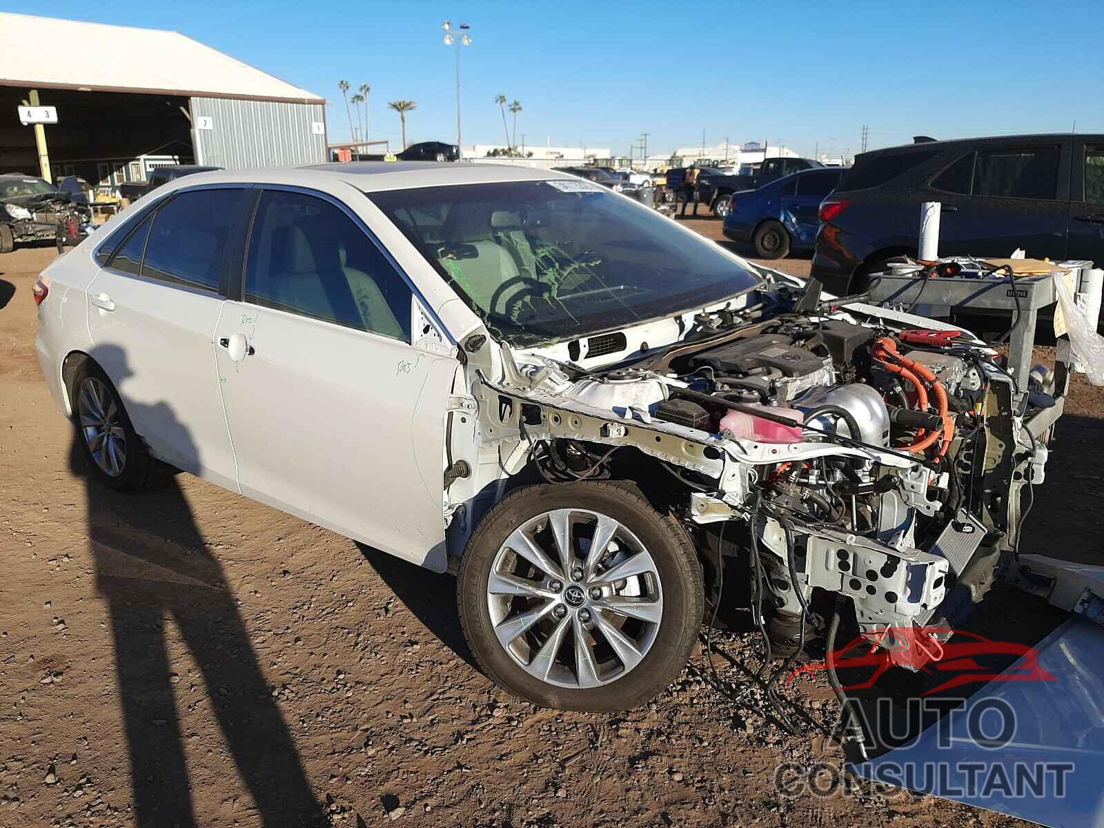 TOYOTA CAMRY 2015 - 2T1BURHE4GC494669