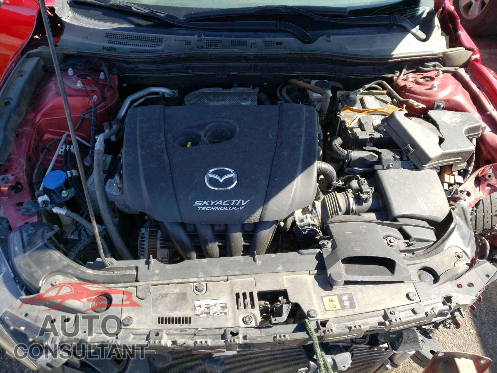 MAZDA 3 2018 - 3MZBN1U79JM166360
