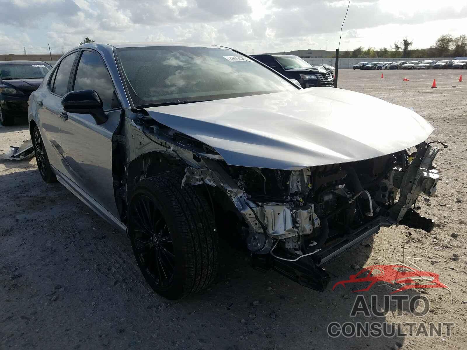 TOYOTA CAMRY 2020 - 4T1G11AK1LU378922