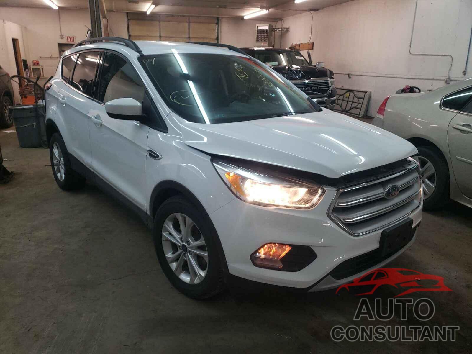 FORD ESCAPE 2018 - 1FMCU9GD3JUB15986