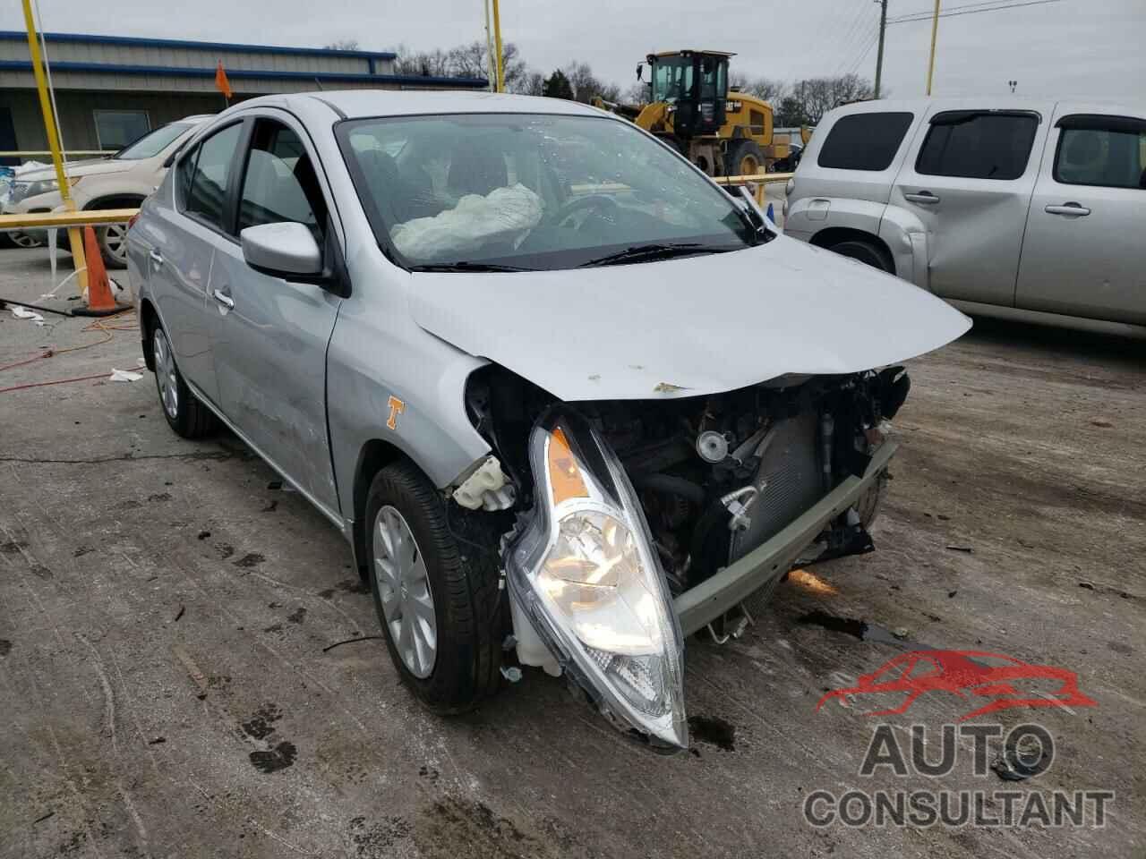 NISSAN VERSA 2017 - 3N1CN7APXHL898949