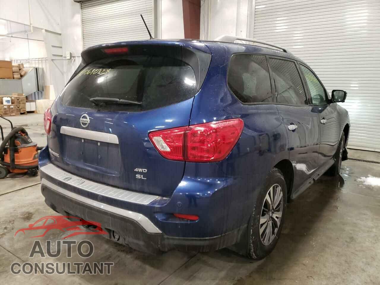 NISSAN PATHFINDER 2017 - 5N1DR2MM2HC641379