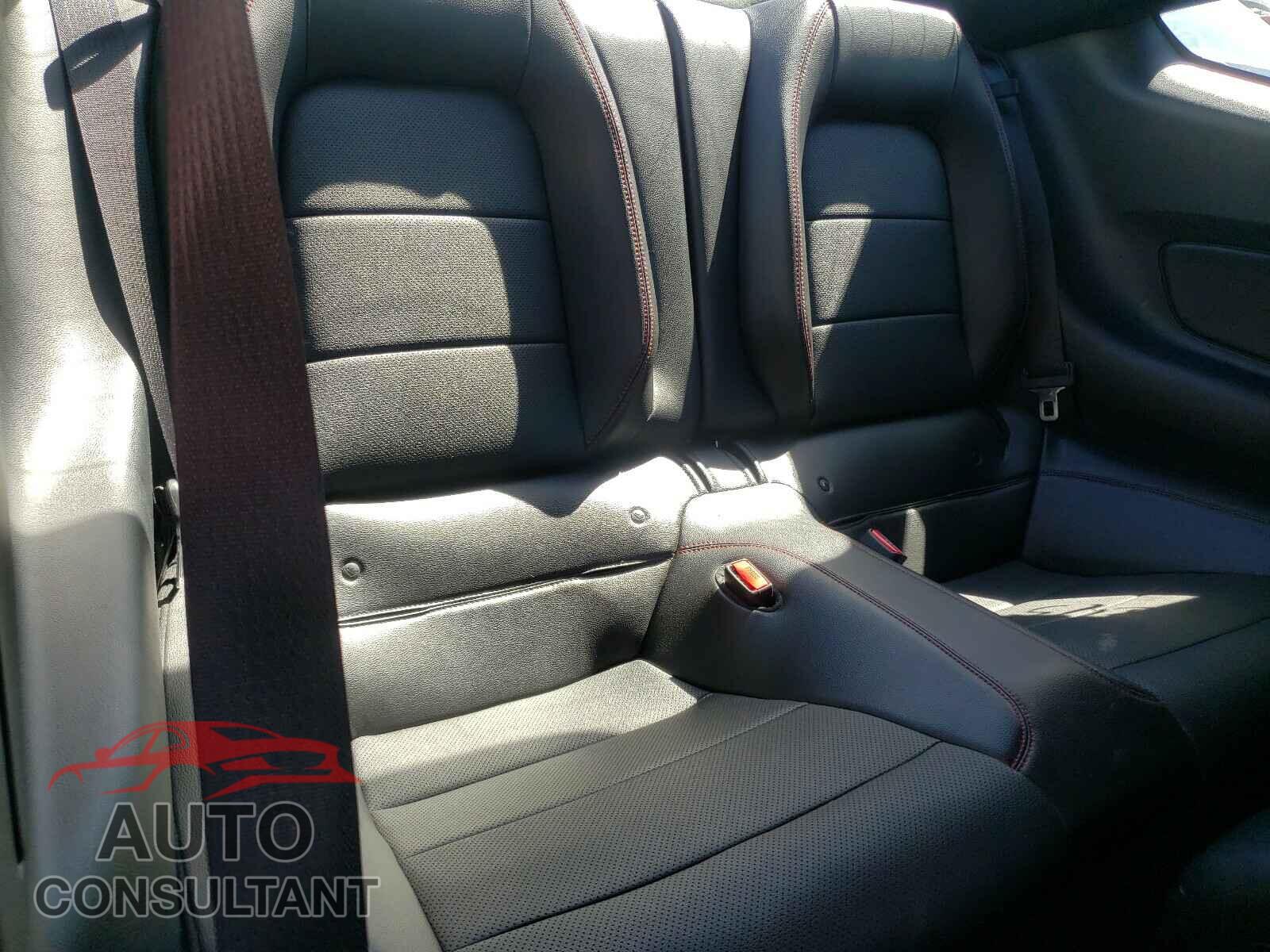 FORD MUSTANG 2017 - 1FA6P8CF4H5352006