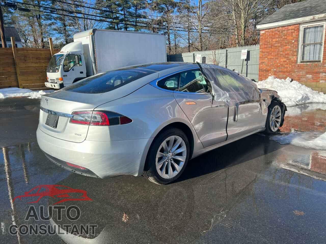 TESLA MODEL S 2017 - 5YJSA1E28HF210641