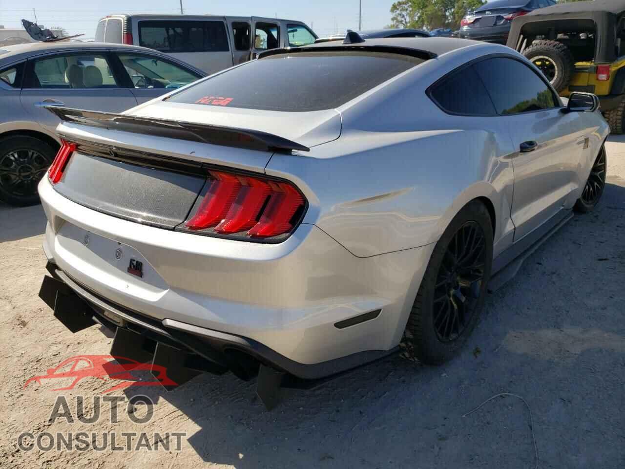 FORD MUSTANG 2019 - 1FA6P8TH0K5111696