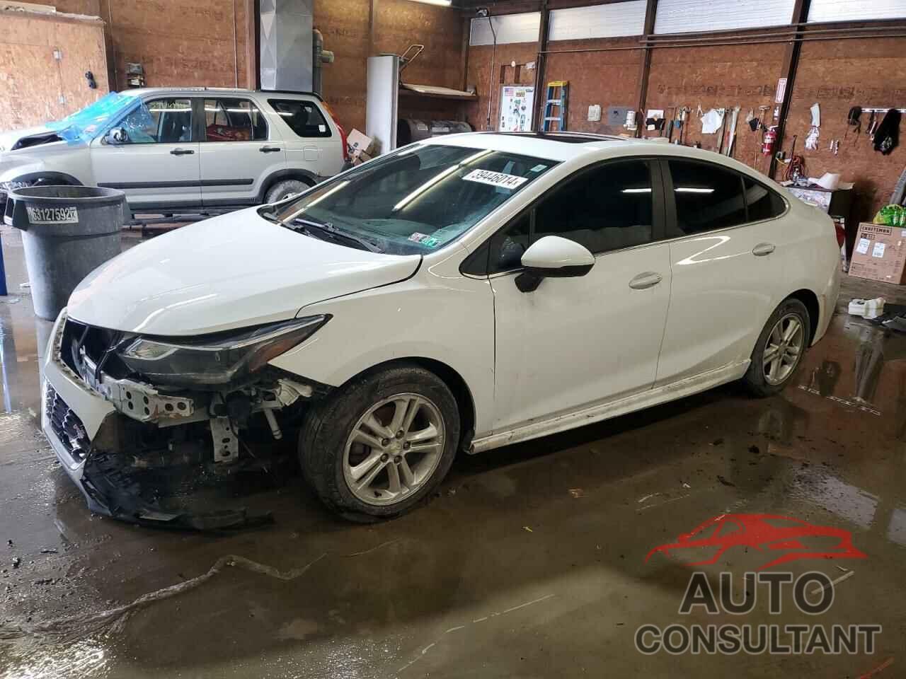 CHEVROLET CRUZE 2017 - 1G1BE5SM3H7272335