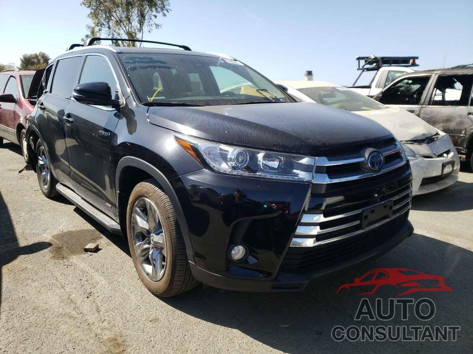 TOYOTA HIGHLANDER 2018 - 5TDDGRFH1JS041668