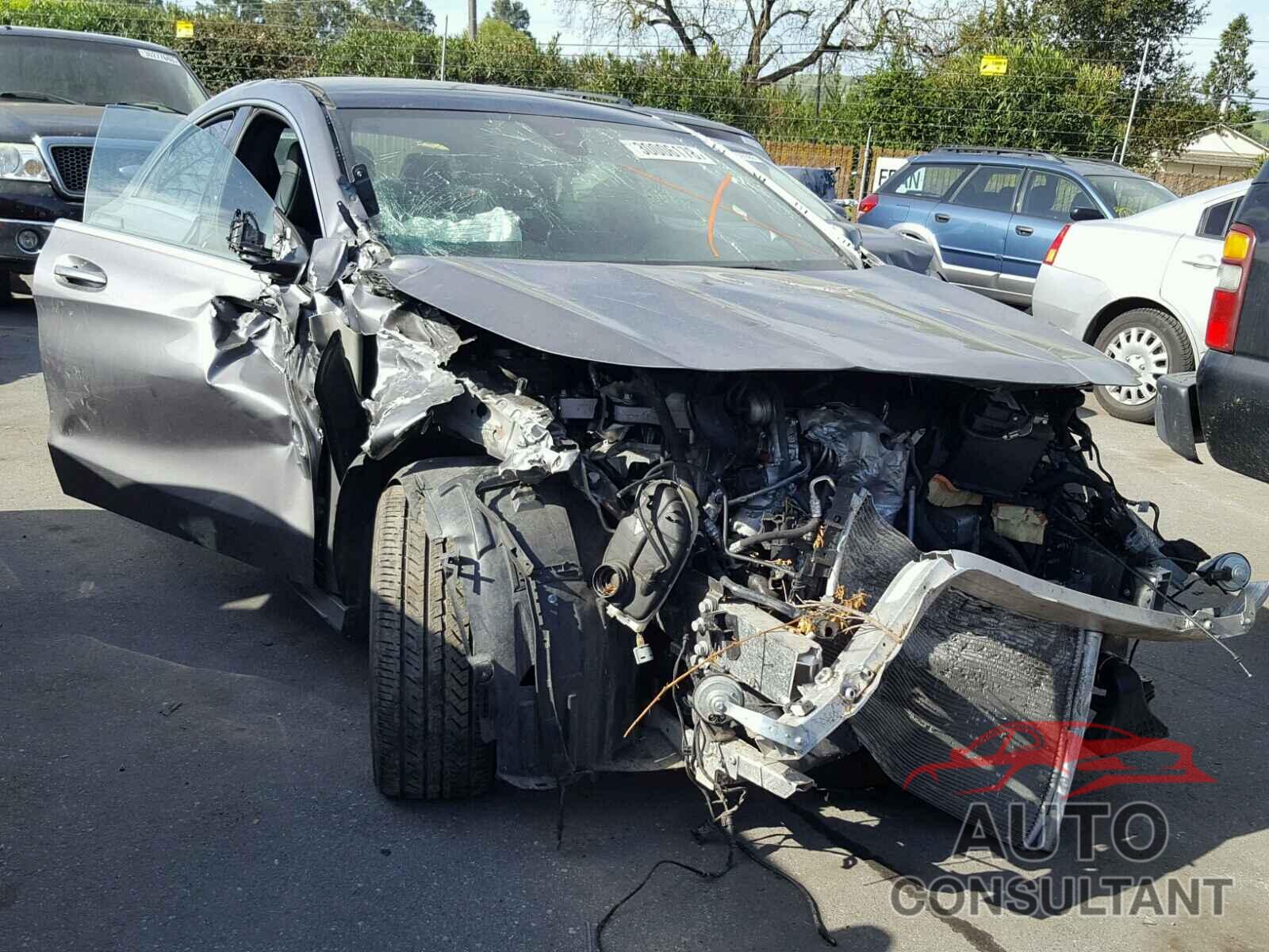 MERCEDES-BENZ CLA 250 2015 - WDDSJ4EB7FN244754