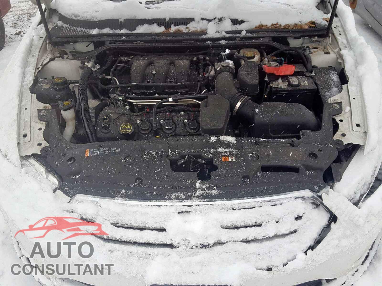 FORD TAURUS 2016 - KMHCT4AE7HU249479