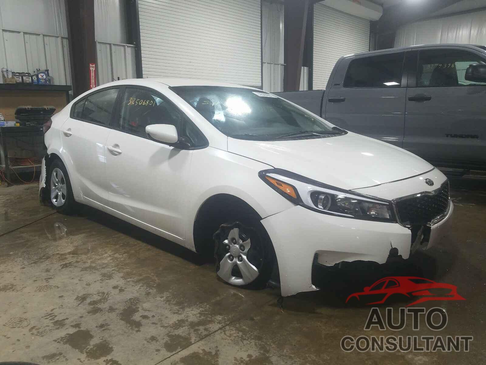 KIA FORTE 2018 - 3KPFL4A70JE235673