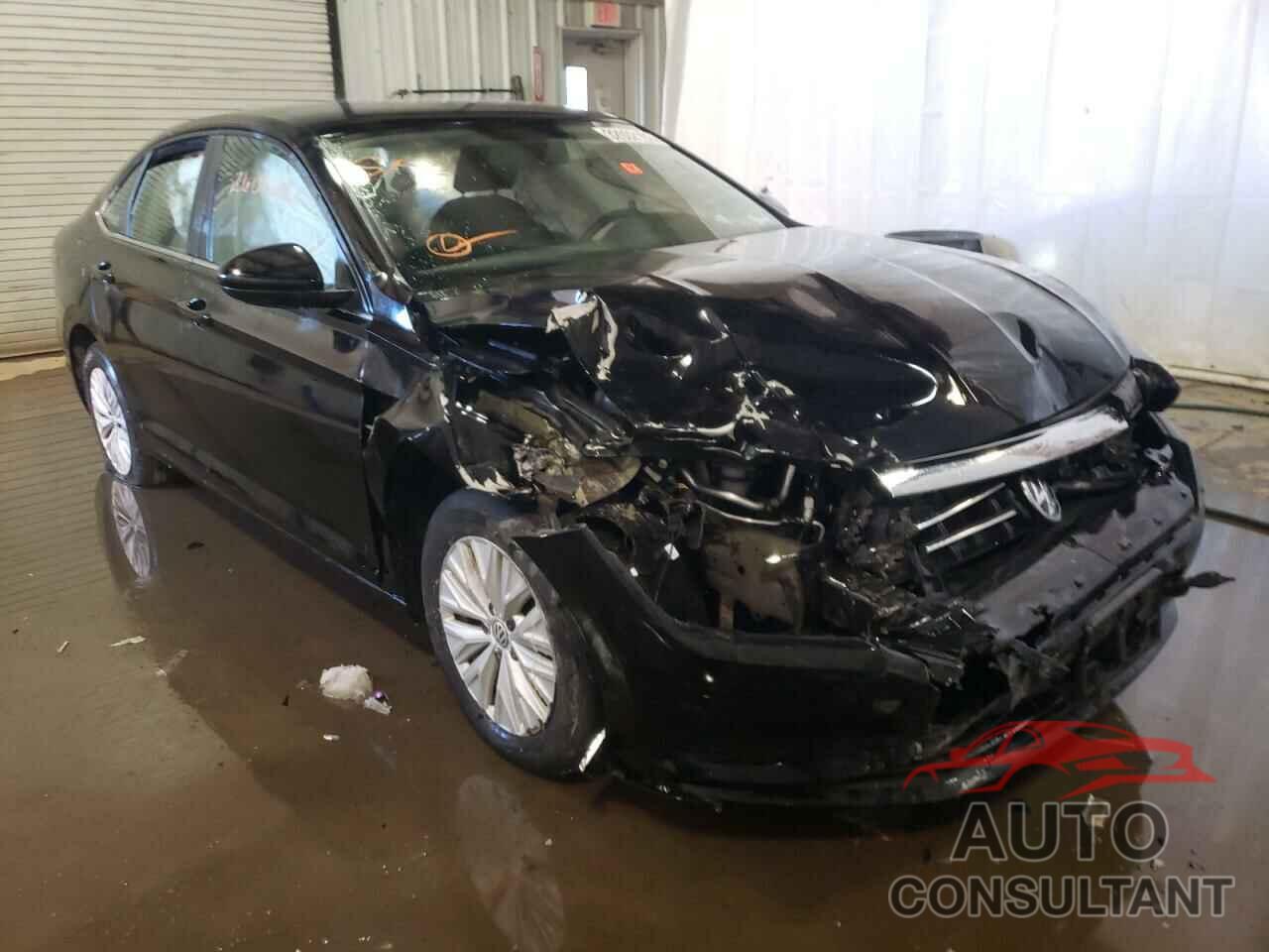 VOLKSWAGEN JETTA 2019 - 3VWN57BU6KM166696