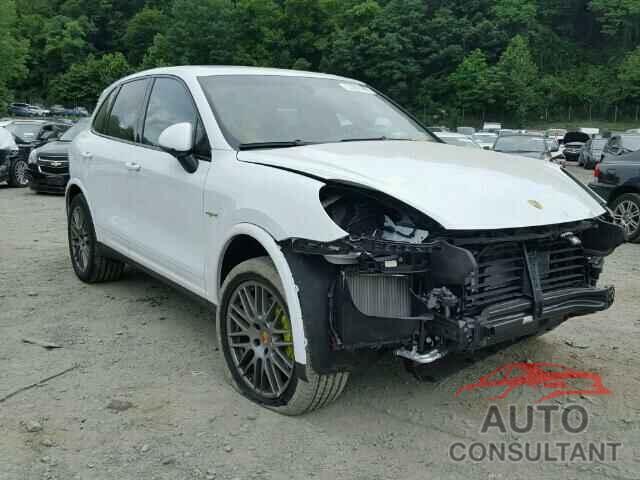 PORSCHE CAYENNE 2017 - WP1AE2A25HLA73553