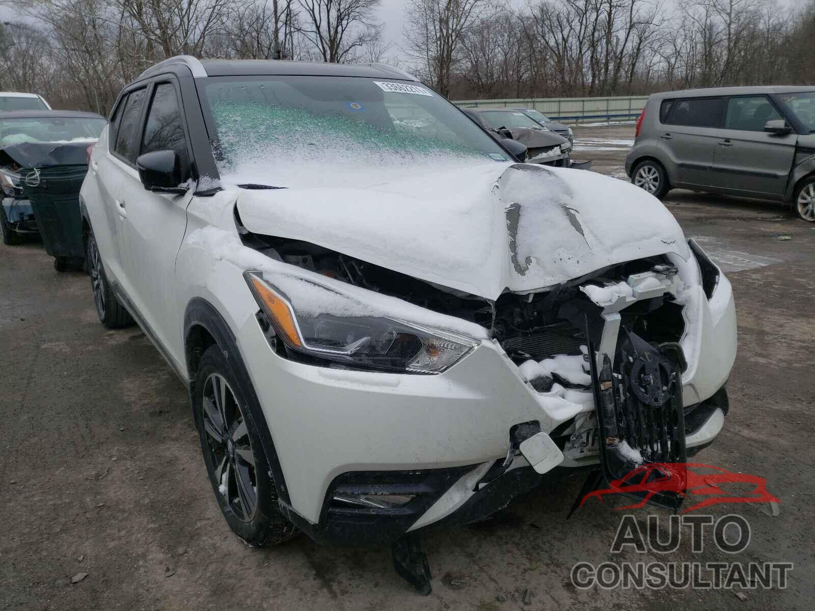 NISSAN KICKS 2018 - 3N1CP5CU3JL528000