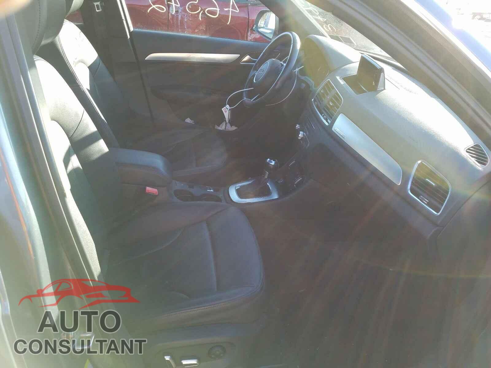 AUDI Q3 2016 - WA1EFCFS7GR002195