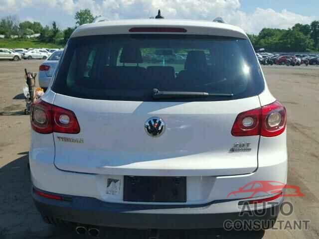 VOLKSWAGEN TIGUAN 2010 - WVGBV7AX7AW510497