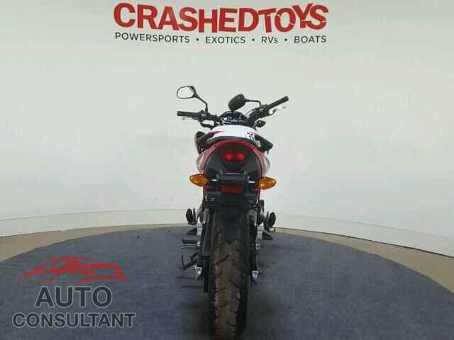 HONDA CB CYCLE 2015 - MLHPC4568F5200918