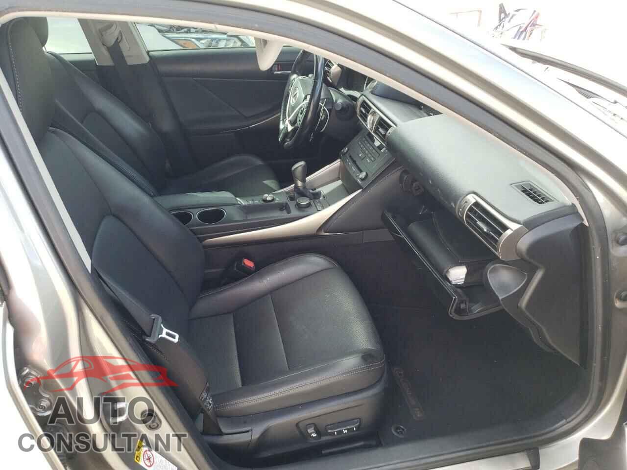 LEXUS IS 2016 - JTHBA1D27G5002461