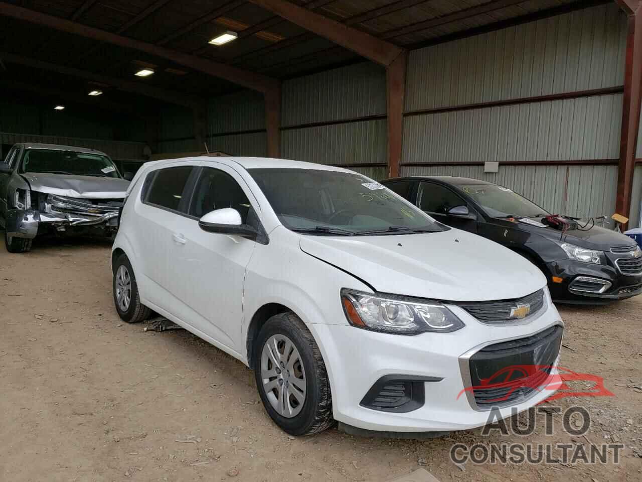 CHEVROLET SONIC 2017 - 1G1JG6SHXH4164911