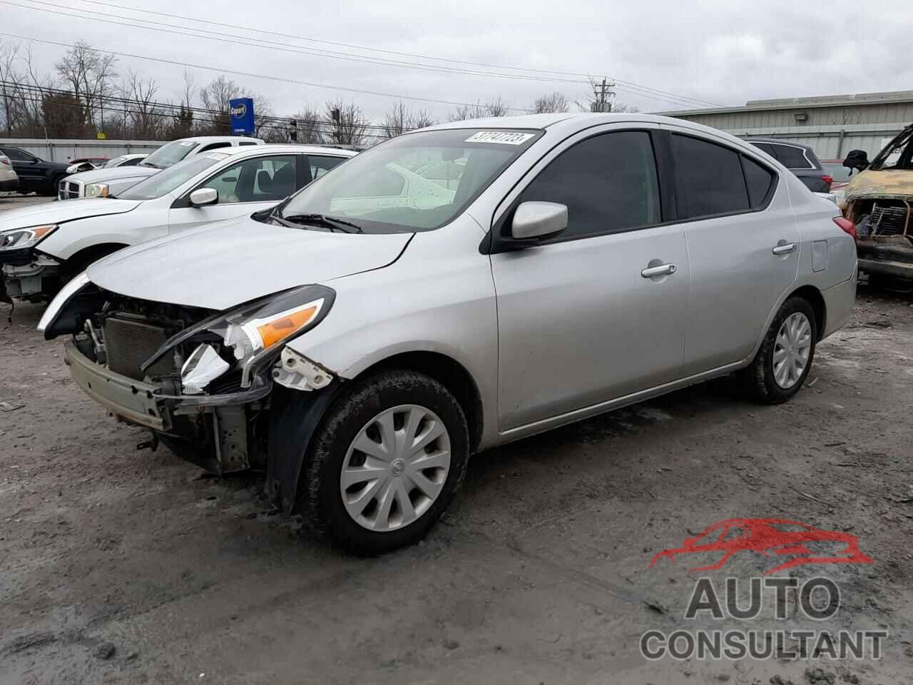 NISSAN VERSA 2018 - 3N1CN7APXJL800542