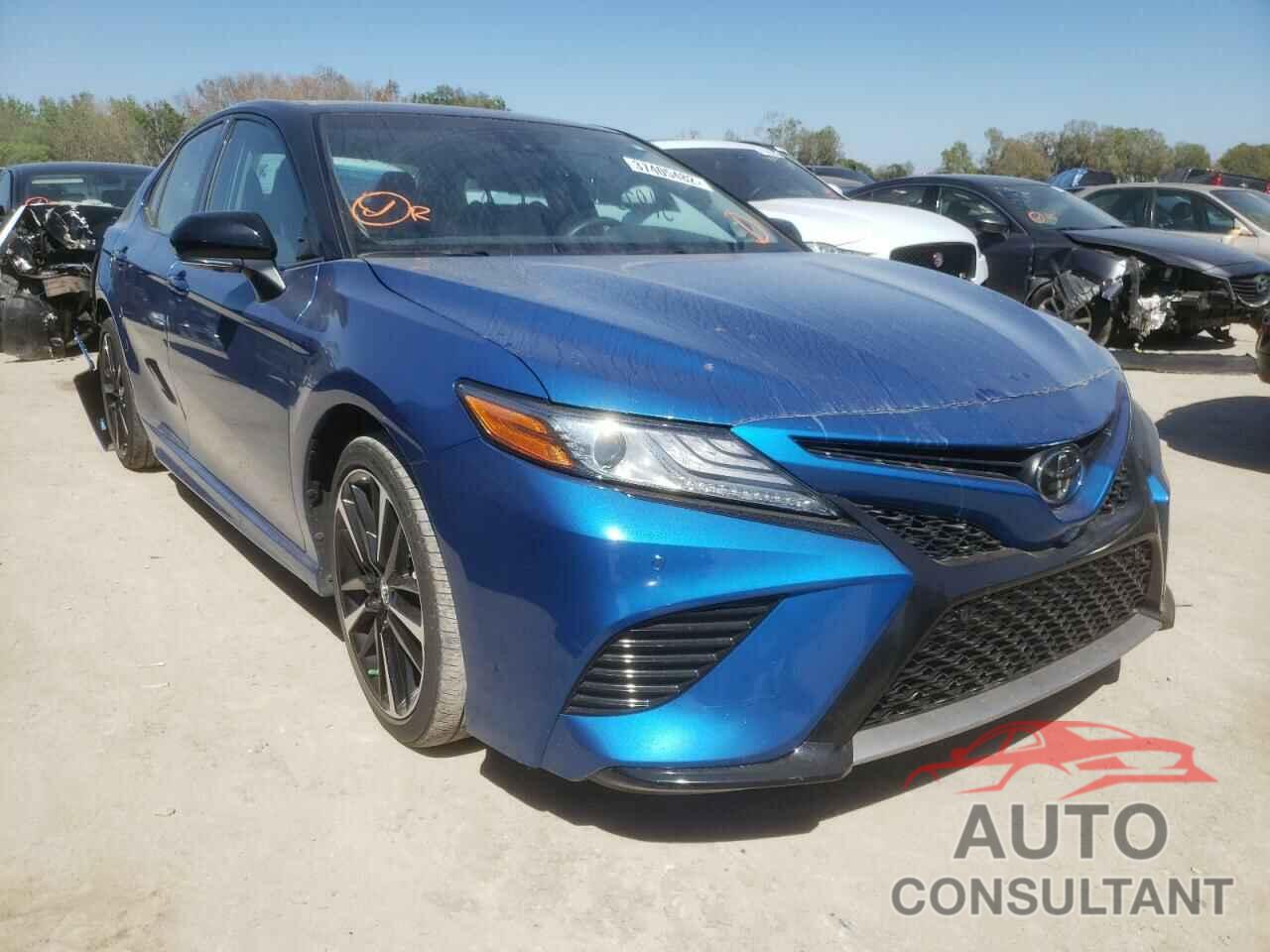TOYOTA CAMRY 2018 - 4T1B61HK2JU150166