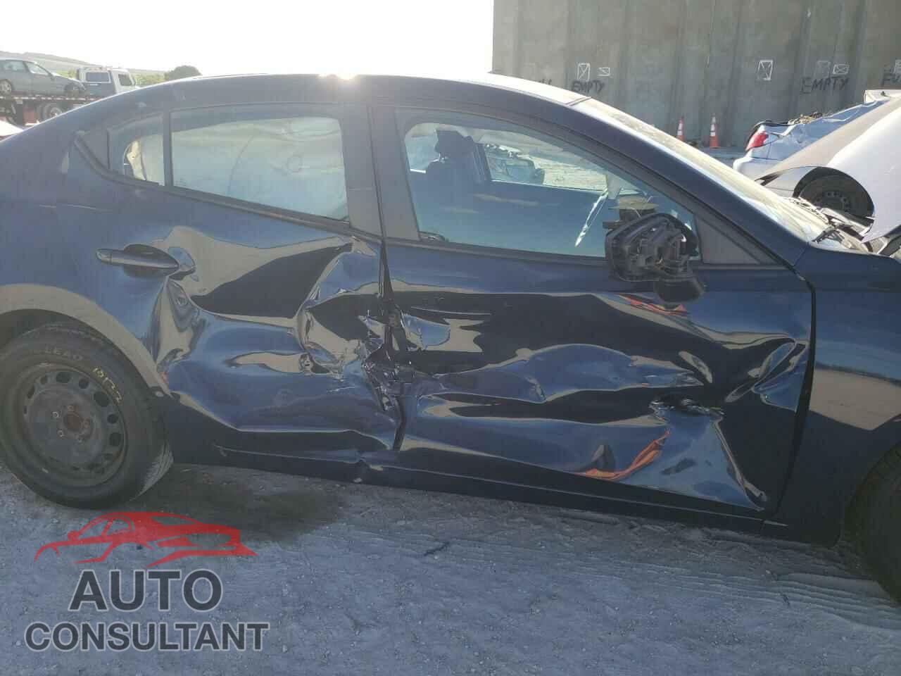 MAZDA 3 2017 - 3MZBN1U77HM123534
