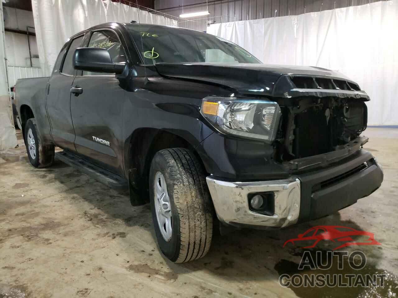 TOYOTA TUNDRA 2018 - 5TFUM5F13JX077151