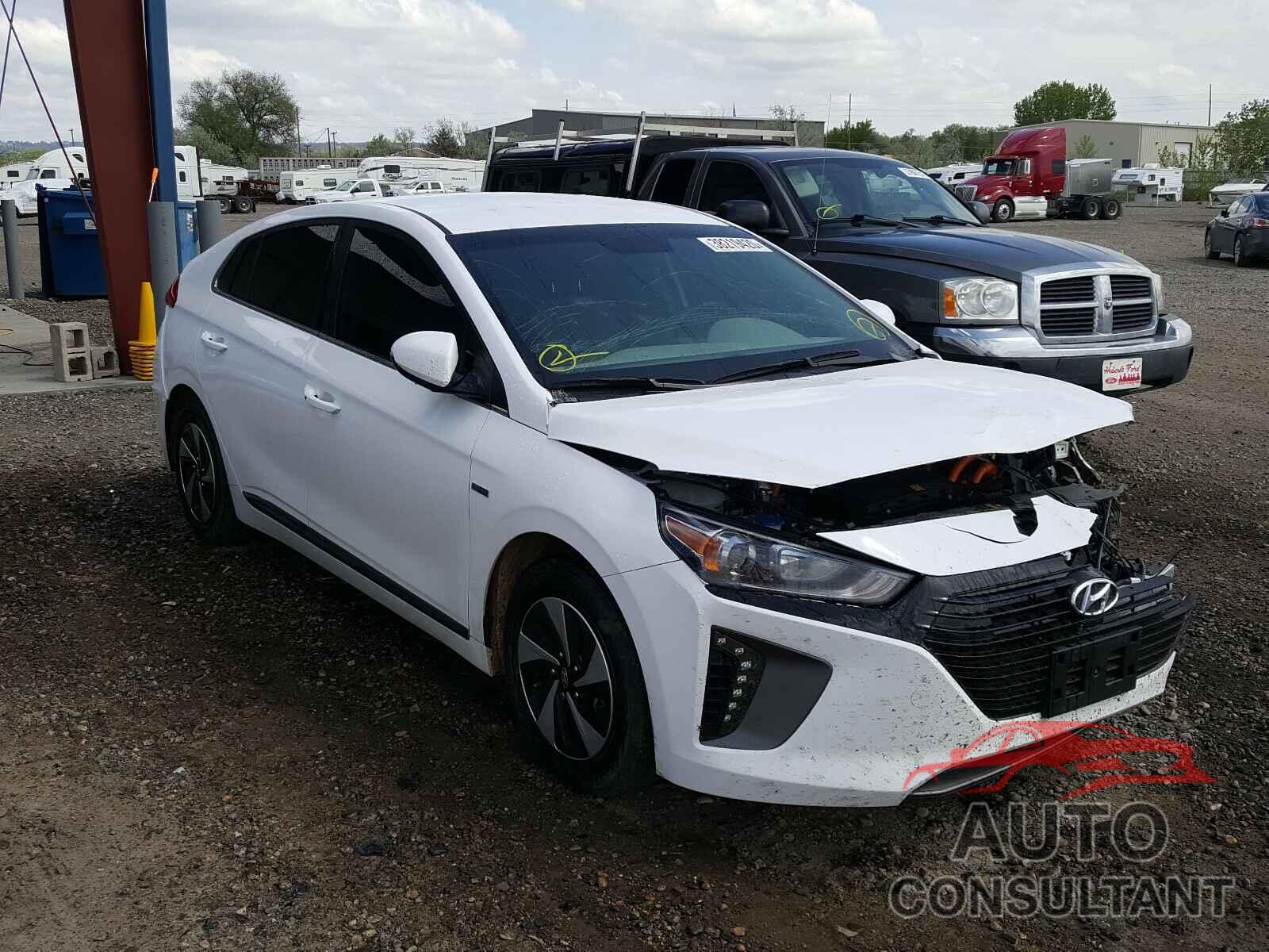 HYUNDAI IONIQ 2017 - KMHC75LCXHU048116