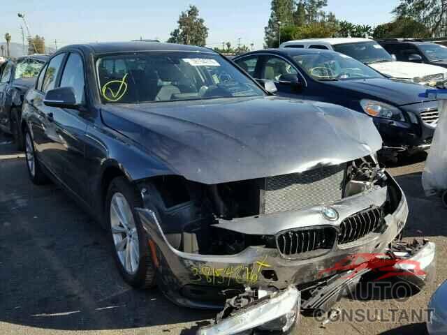 BMW 3 SERIES 2016 - WBA8E1G50GNT36463