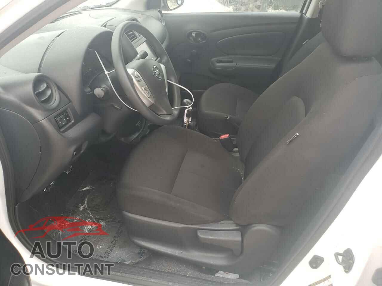 NISSAN VERSA 2019 - 3N1CN7AP3KL814607